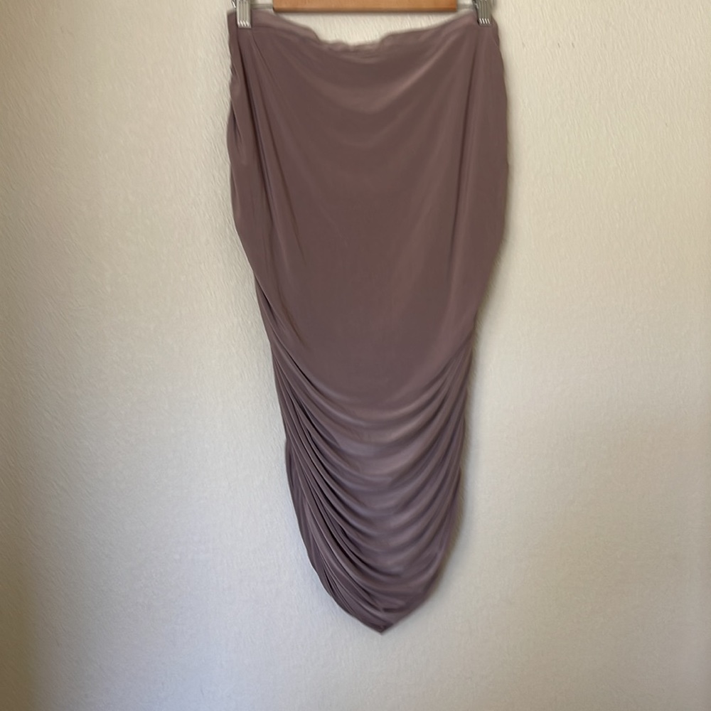 Ruched PrettyLittleThing Midi Skirt